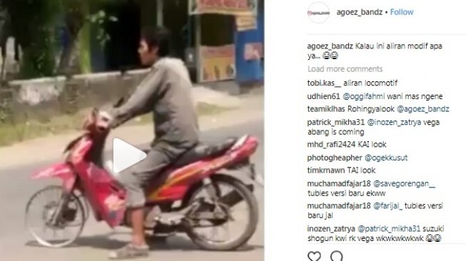 Perhatikan Ada Yang Unik Di Sepeda Motor Ini