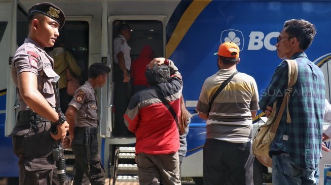 Penukaran Uang Pecahan Kecil di Monas