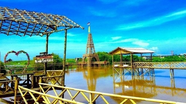 Pantai Pasir Kadilangu, Yogyakarta. (Visiting Jogja)