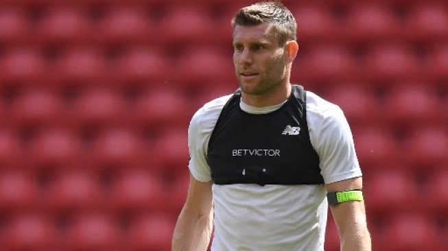 Brighton Resmi Boyong James Milner dari Liverpool