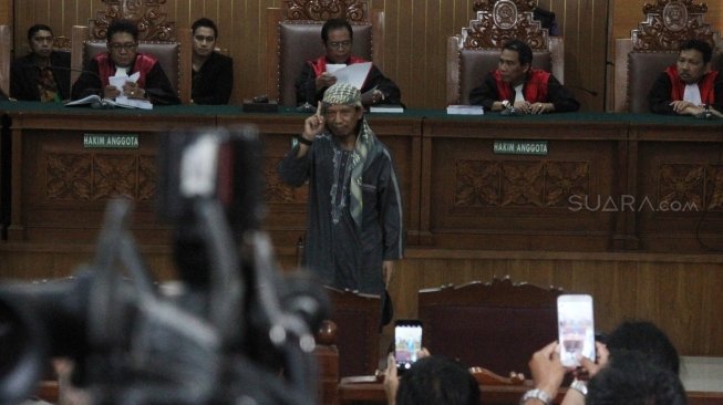 Sidang pledoi Aman Abdurahman. (Suara.com/Oke Atmaja)