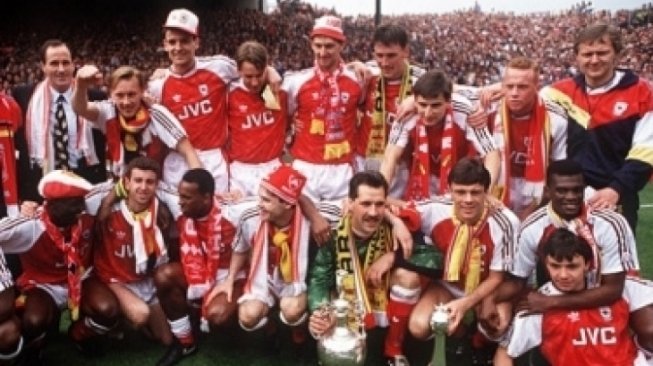 Arsenal rebut juara