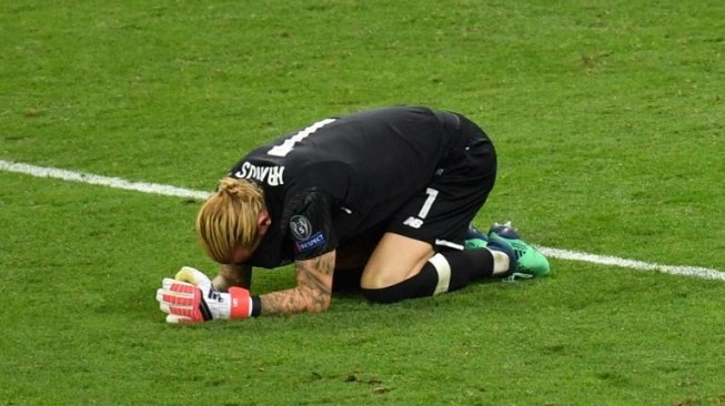 Akui Telah Membuat Liverpool Kalah, Loris Karius Minta Maaf