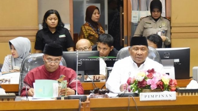 DPR rapat kerja dengan Kementerian Agama dan Badan Pengelola Keuangan Haji (BPKH), di Gedung DPR, Senayan, Jakarta, Kamis (24/5/2018). (Sumber: Istimewa)