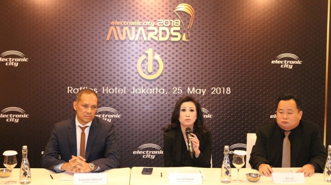 Electronic City Awards 2018 Usung Tema The One