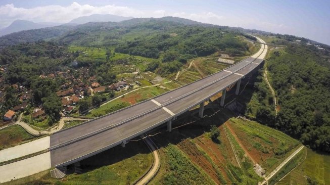 Tarif 6 Ruas Baru Tol  Trans Jawa Berlaku Hari Ini Berikut 