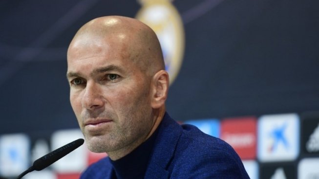Zinedine Zidane umumkan dirinya mundur sebagai pelatih Real Madrid dalam jumpa pers di Santiago Bernabeu, Kamis (31/5/2018) [AFP]