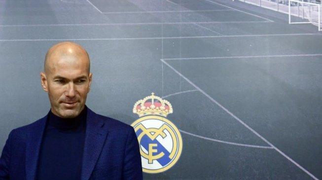 Zinedine Zidane umumkan dirinya mundur sebagai pelatih Real Madrid dalam jumpa pers di Santiago Bernabeu, Kamis (31/5/2018) [AFP]