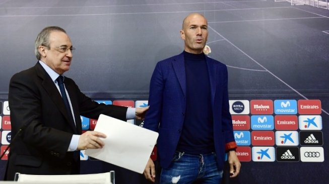 Zinedine Zidane umumkan dirinya mundur sebagai pelatih Real Madrid dalam jumpa pers di Santiago Bernabeu, Kamis (31/5/2018) [AFP]