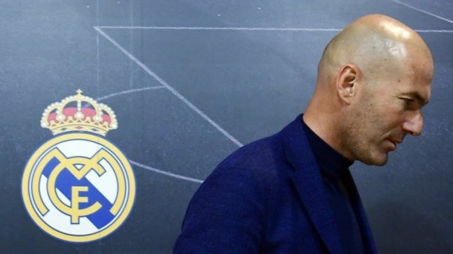 Zinedine Zidane umumkan dirinya mundur sebagai pelatih Real Madrid dalam jumpa pers di Santiago Bernabeu, Kamis (31/5/2018) [AFP]