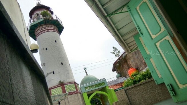 Kentalnya Budaya Arab di Masjid Menara Semarang