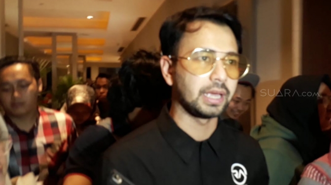 Lagi Asyik Dugem, Raffi Ahmad Disuruh Pulang karena Rumah Kemalingan