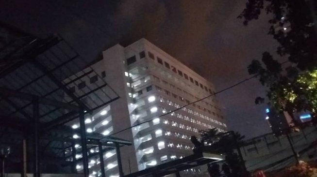 Lantai 10 Hotel Pullman di Bundaran HI Terbakar