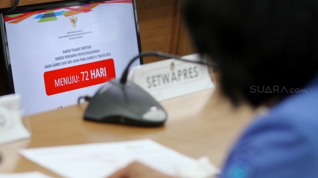 Menteri Koordinator Bidang Pembangunan Manusia dan Kebudayaan (Menko PMK), Puan Maharani, menggelar rapat persiapan Asian Games dan Asian Para Games 2018 dengan kementerian dan stakeholders terkait di kantor Kemenko PMK, Jakarta, Rabu (6/6/2018). [Suara.com/Oke Atmaja]