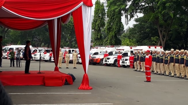 Mudik Lebaran, JK Lepas Relawan PMI di Stasiun Gambir