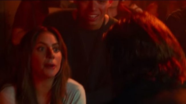 Lady Gaga dalam film terbarunya, A Star is Born. (Screenshot)