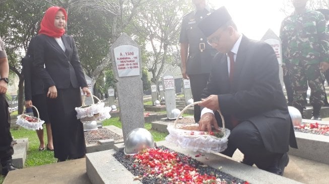 HUT Jakarta, Anies Ziarah ke Makam Gubernur Hingga Pahlawan