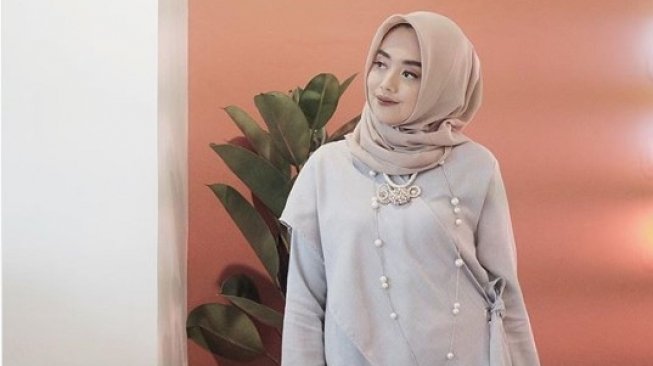 Hijab formal. (Instagram/@nabilahatifa)