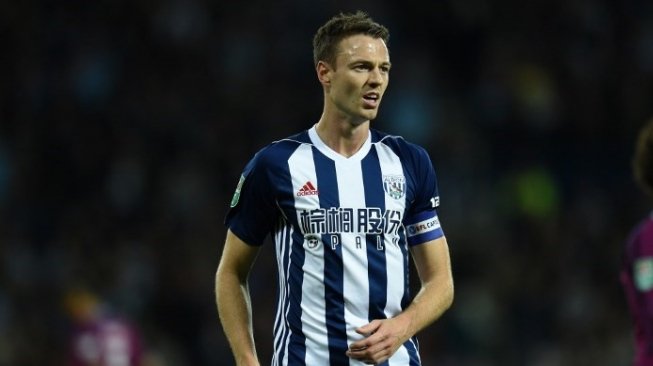 Jonny Evans Resmi Gabung Leicester City