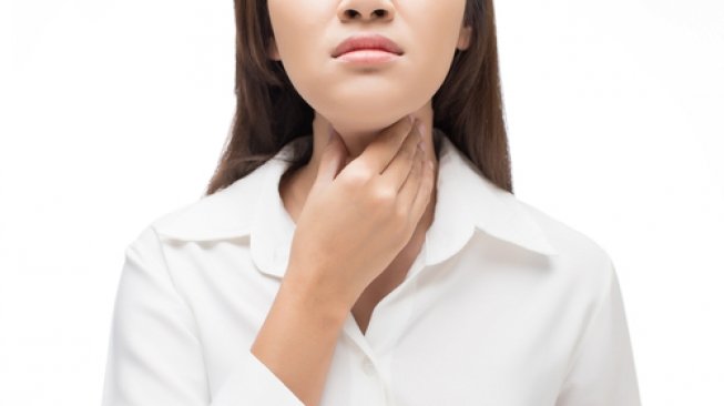 Ilustrasi sakit atau radang tenggorokan, cegukan. (Shutterstock)