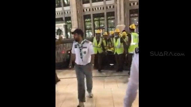 Seorang Lelaki Bunuh Diri Terjun Bebas di Masjidil Haram Mekah