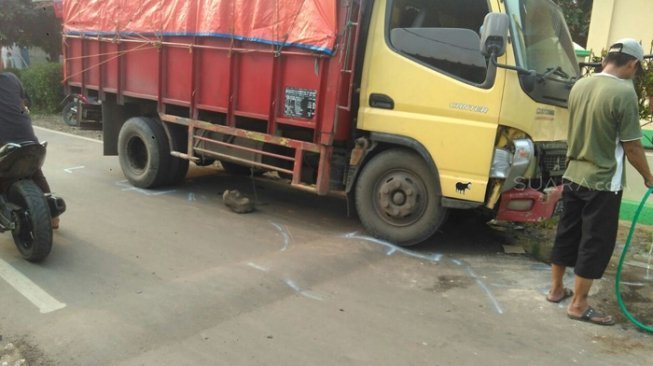 Dibonceng Teman, Endah Tewas Terlindas Truk di BSD Tangerang