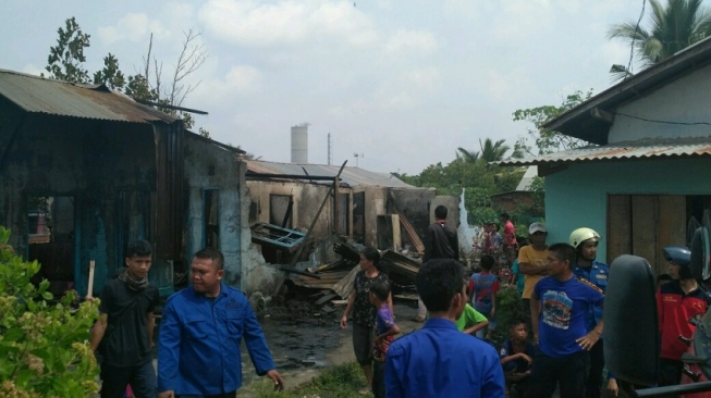 Apes, Ditinggal Belanja Lebaran, Rumah Ludes Terbakar