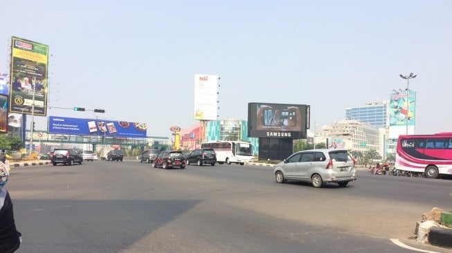 Arus Mudik : Jalan Ahmad Yani Bekasi Lancar