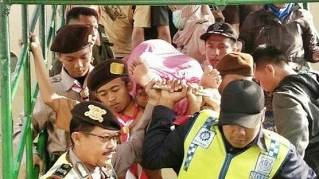 Hamil 39 Minggu, Elisa Kontraksi di Kapal Saat Mudik