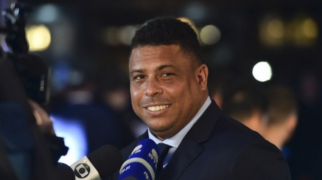 Pemain legendaris Brasil Ronaldo menghadiri sebuah acara yang digelar FIFA [AFP]