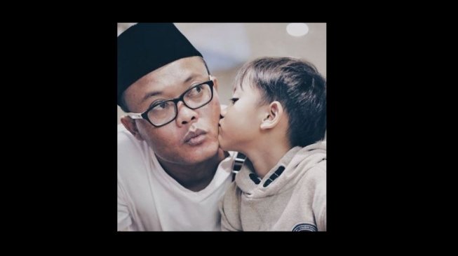 Sule dan anak keempat, Ferdinan Ardiansyach (ferdinan_sule/instagram).