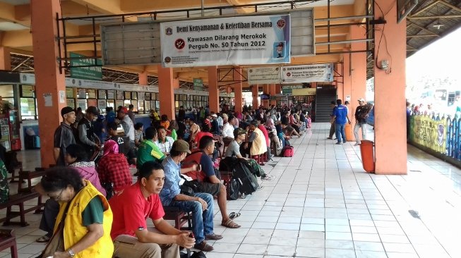 H+3, Hampir 45 Ribu Penumpang Tiba di Terminal Kampung Rambutan