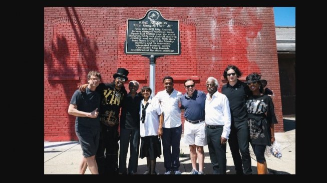 Jack White, Walikota John Cranley dan musisi legenda King Records [CityOfCincy/twitter].