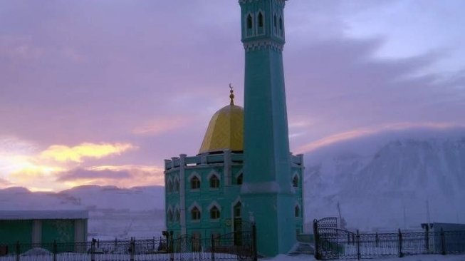 Masjid Nurda Kamal, salah satu masjid yang ada di Rusia. (beautifulmosque.com)