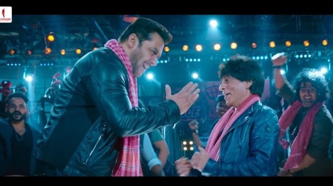 Salman Khan dan Shahrukh Khan di film Zero. (YouTube)