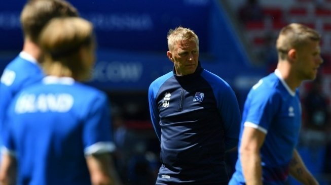 Pelatih Islandia Heimir Hallgrimsson memimpin latihan skuatnya. Yuri CORTEZ / AFP 