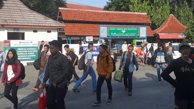 Silau Kesuksesan Orang Lain, Ahmad Siap Mengadu Nasib di Jakarta