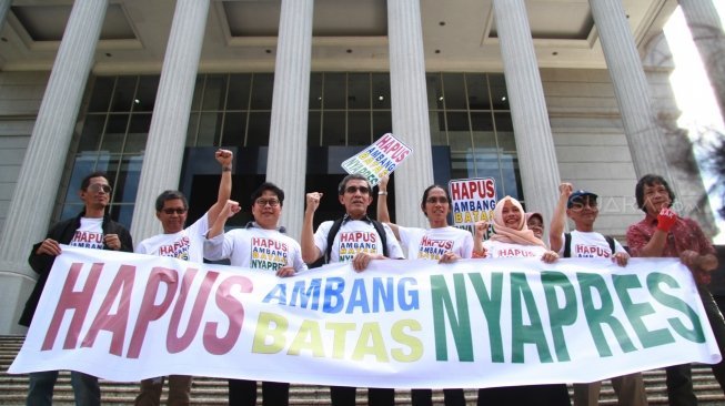 Penghapusan syarat ambang batas capres dapat diberlakukan segera.