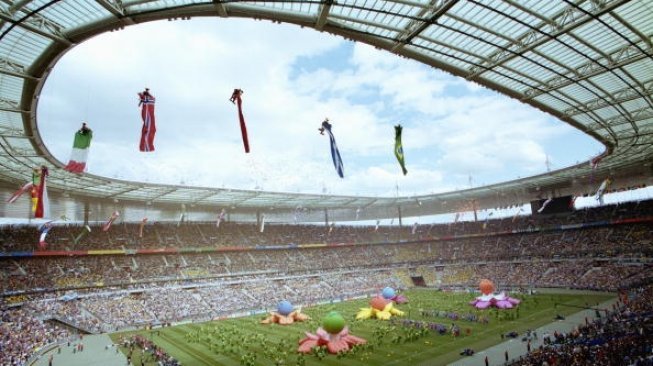 Stade de France adalah stadion sepak bola nasional di Prancis yang menampilkan arsitektur elegan di kota Saint Denis. (Sportskeeda)