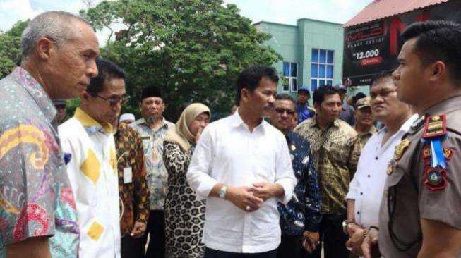 Wali Kota Batam Tinjau Lokasi Kebakaran di Rumah Joshua