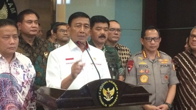 SBY Tuduh Aparat Tak Netral, Wiranto: Ketemu Saya Saja