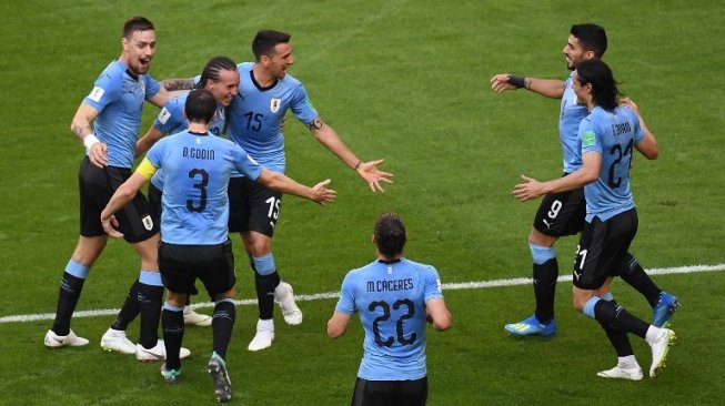 Suarez Cetak Gol, Uruguay Permalukan Rusia di Babak Pertama