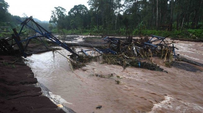 Diterjang Banjir Bandang, Jalan Nasional Penghubung di Aceh Terputus