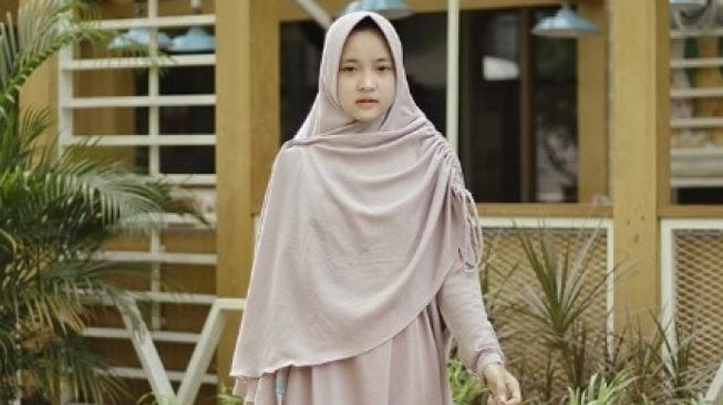 Tutorial Hijab Pashmina Sabyan