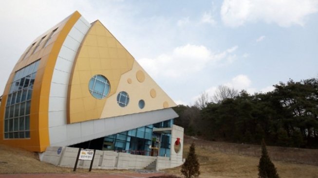 Taman hiburan bertema keju bernama Imsel Cheese Theme Park di Korea Selatan (Facebook/koreatourismmanila) 