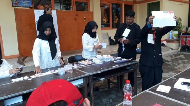 KPU Minta KPPS se-Depok Pakai Baju Adat Layani Pencoblos di TPS