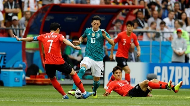 Suasana pertandingan Korea Selatan vs Jerman (hijau) di penyisihan Grup F Piala Dunia 2018 di Kazan Arena, Rusia, Rabu (27/6/2018). [Anadolu]