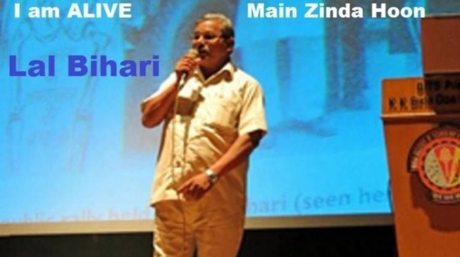 Manusia aneh, selama 19 tahun Lal Bihari berjuang untuk membuktikan dirinya masih hidup. (wonderslist.com) 
