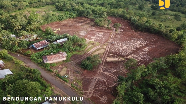 Bendungan Pamukkulu [Biro Komunikasi PublikKementerian PUPR].