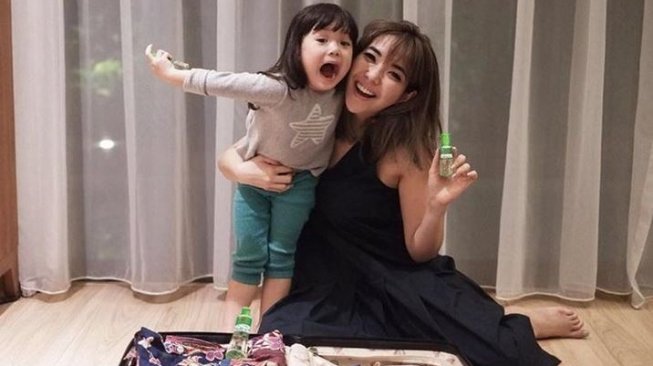 Gisella Anastasia dan Gempita Nora Maretn. (Instagram)